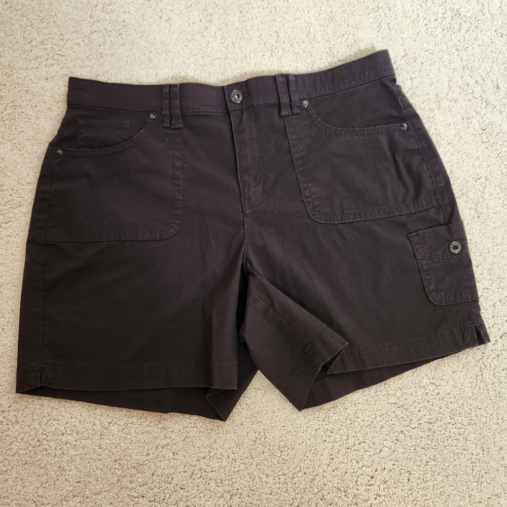 💥SALE💥Gloria Vanderbilt, 12, Black shorts